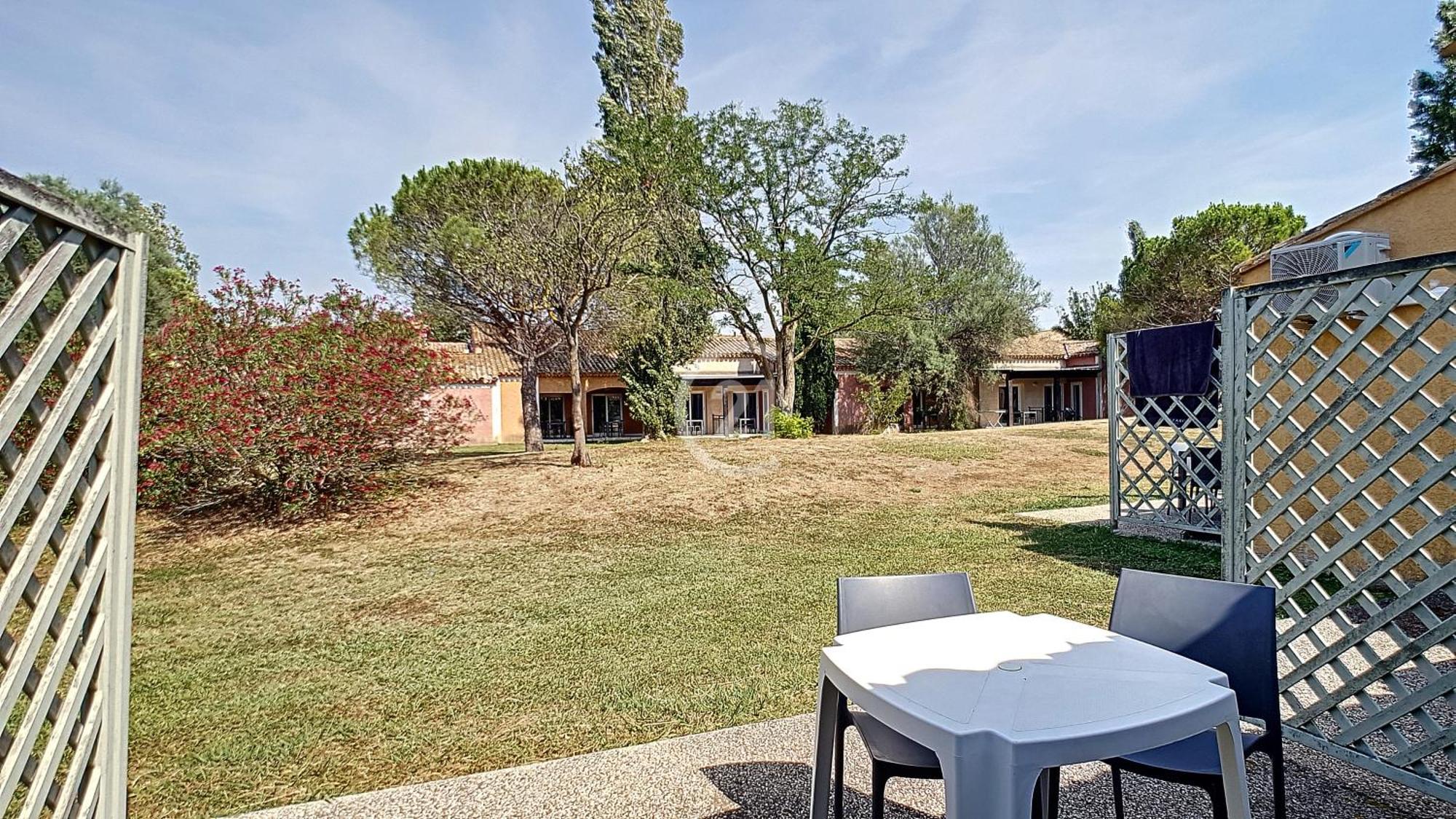 Appartement Residence De Vacances Les Hameaux De Camargue Arlés Exterior foto